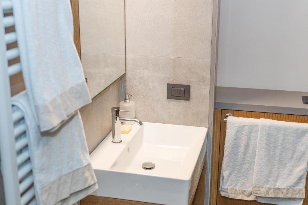 Castel Sant Angelo Luxury Rooms And Tour Roma Esterno foto