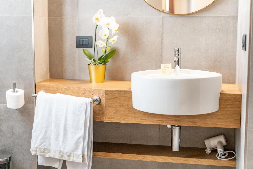 Castel Sant Angelo Luxury Rooms And Tour Roma Esterno foto